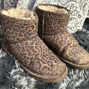 BearPaw Brown Ankle Boots Comfortable and Stylish